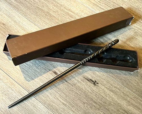 Ginny weasley collectable wand - weasley,