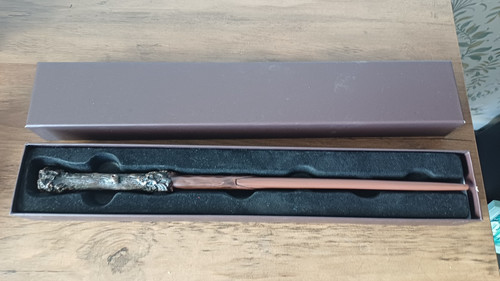 Harry potter wand warner - harry,