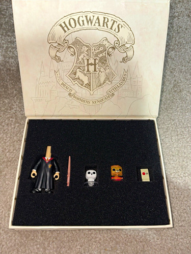 Hogwarts harry potter figure - potter,