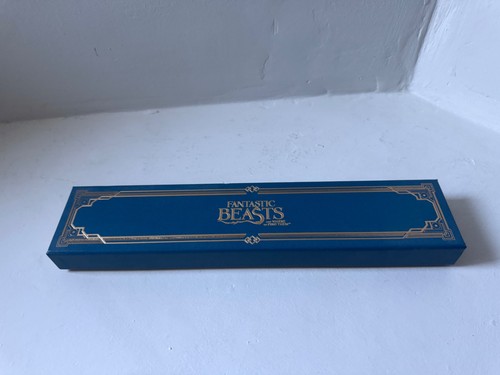 Newt scamander noble - newt,